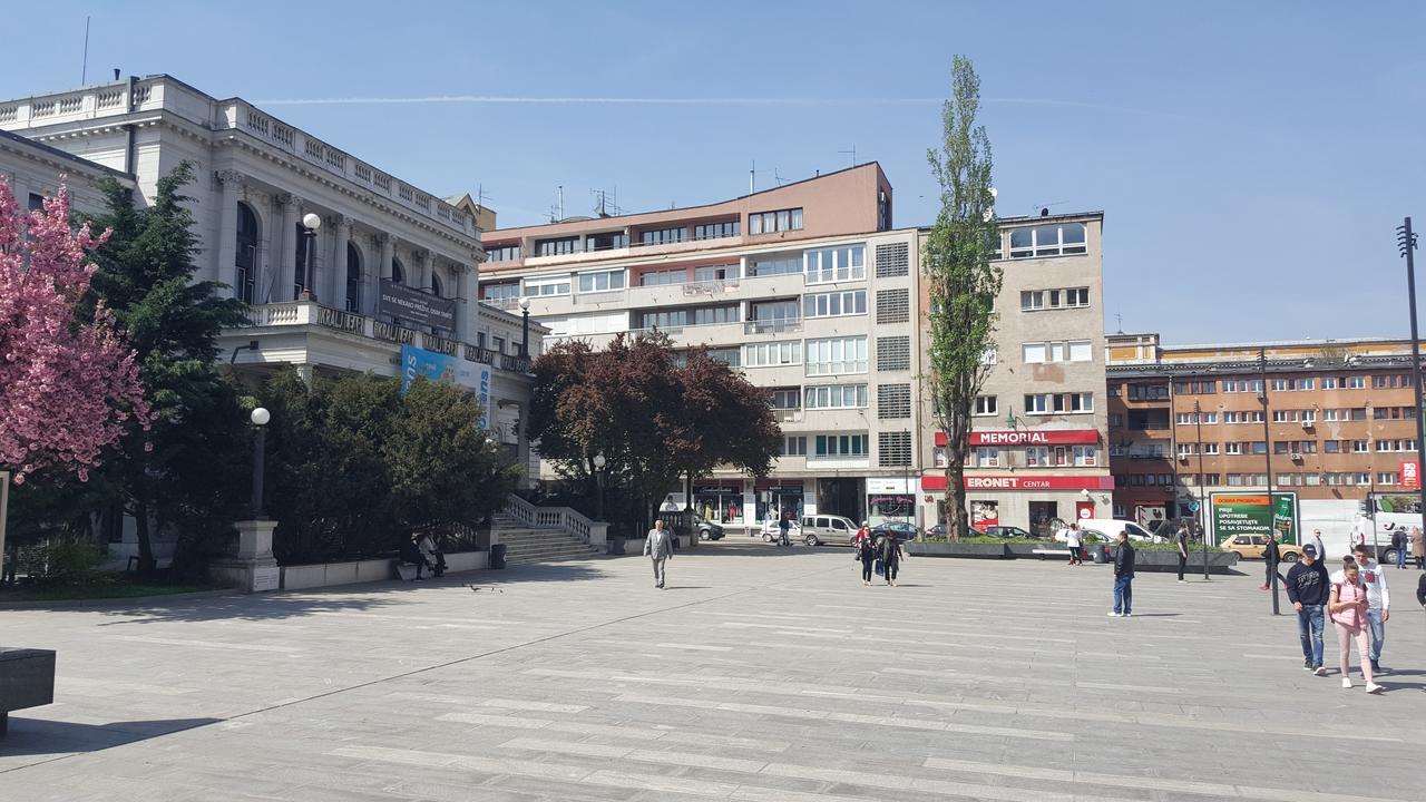 Apartment Drustveni Dom 塞拉耶佛 外观 照片